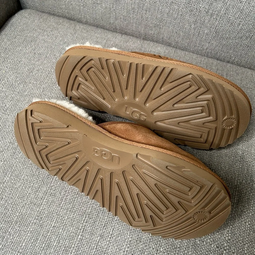 UGG “slide into